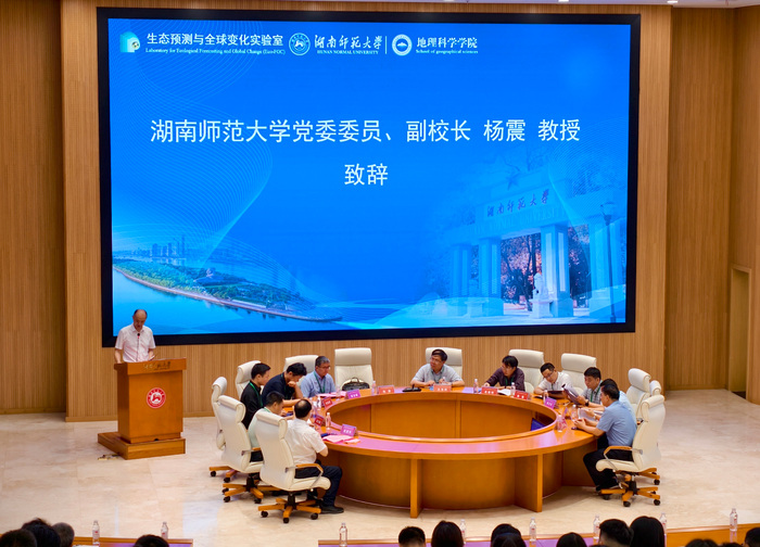 d8c9c4ee-e0c9-48ea-bed9-8abfd10a53da.jpg